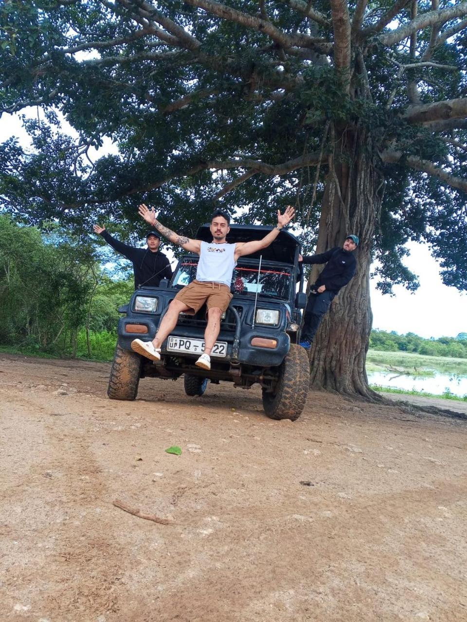 Elephant Paradise Safari Bungalow ウダワラウェ エクステリア 写真